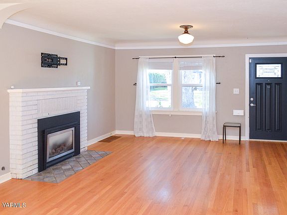 3rd image of 215 N 23rd Ave