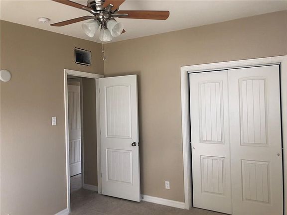 5th image of 10077 Jamaica St