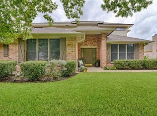 5927 Bellaire Dr S, Benbrook, TX 76132