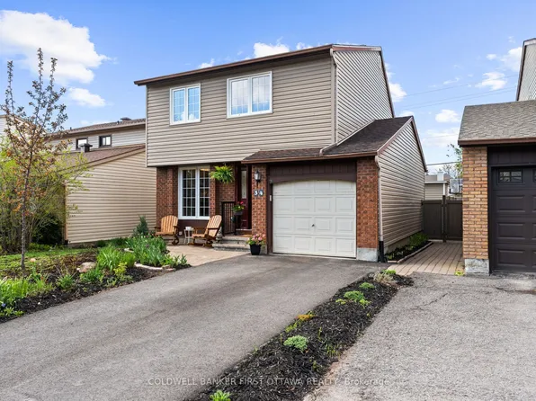 34 Melville Dr, Ottawa, ON K2J 2E9