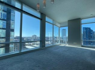 215 N 13th Ave SW #1005, Calgary, AB T2R 0V6