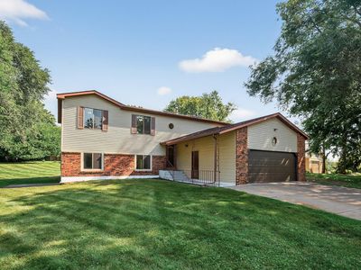 605 City View Dr, Minnetonka, MN, 55305