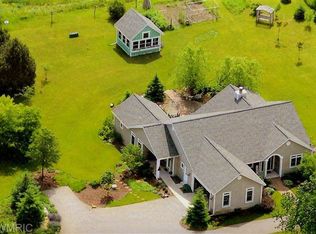 10700 Wabasis Ave NE, Rockford, MI 49341