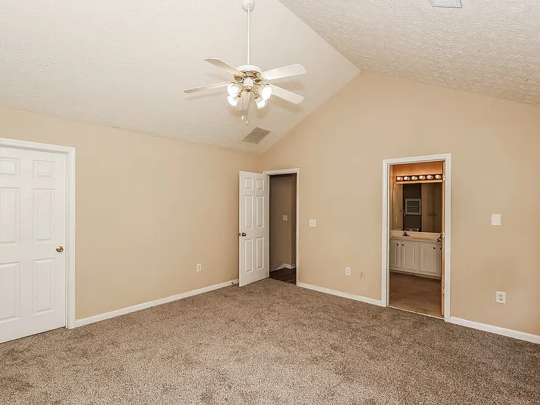426 Baldwin Ct — Photo 11