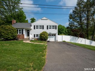 2 Berkshire Dr, Danbury, CT 06811