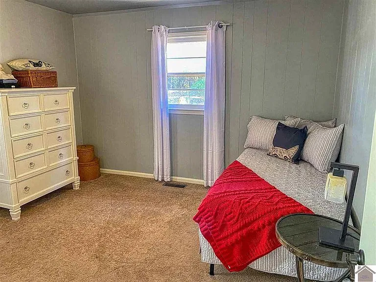 515 Shady Ln — Photo 8