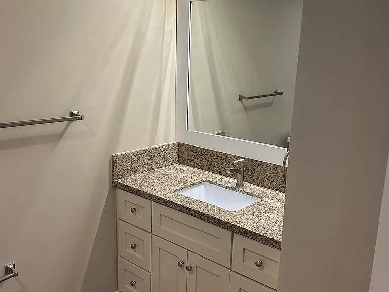 741 Shalimar Dr #B — Photo 11