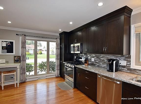 5th image of 10927 Windsor Dr