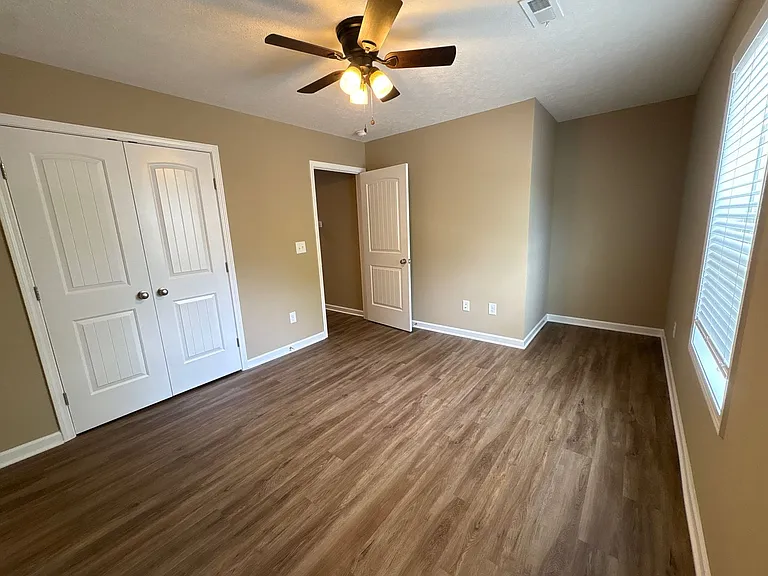 517 Weaver St #5 — Photo 19
