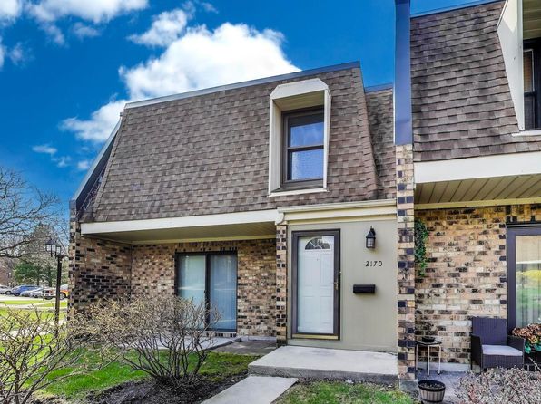 2170 Country Club Dr #26-1H, Woodridge, IL 60517