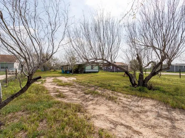 25030 Las Nubes Dr, Monte Alto, TX 78538