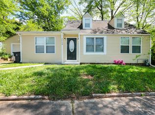 2456 Maple St, East Pt, GA 30344