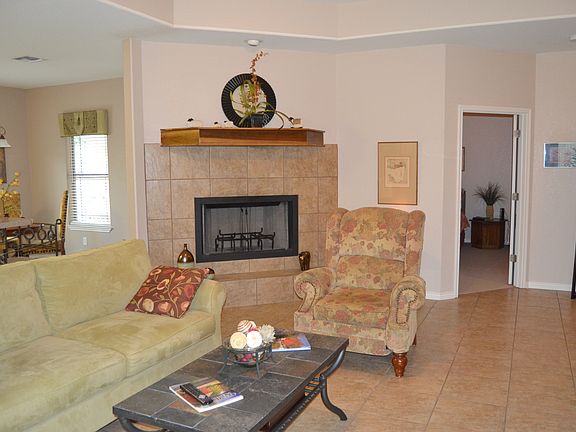 4th image of 524 Blue Heron Ln