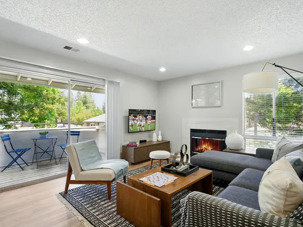 The Grove Luxury Apartments