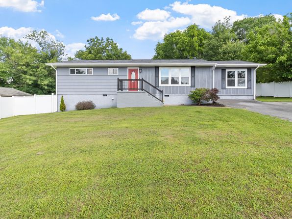 47 Moore Dr