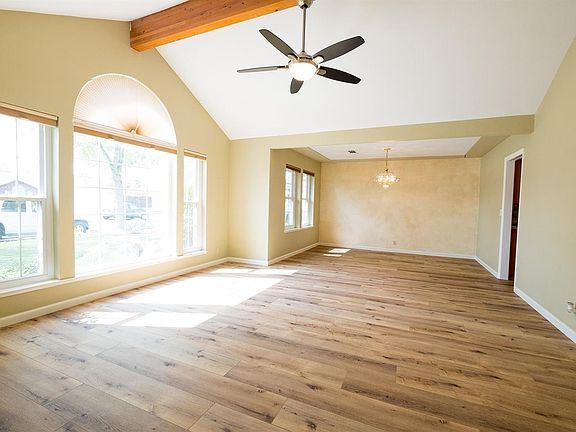 3rd image of 2765 Burl Ct