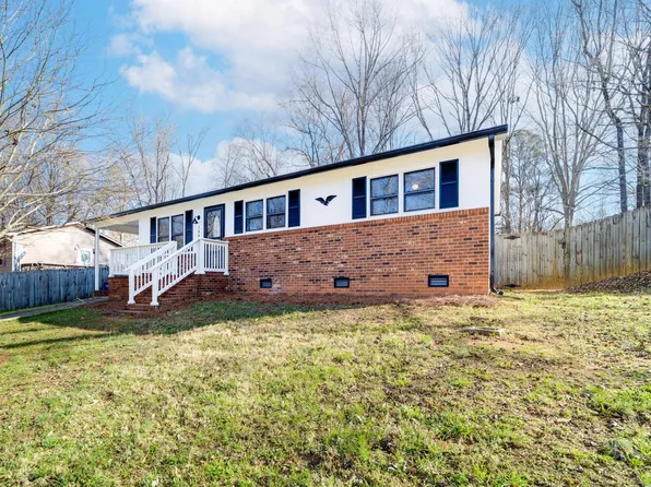 746 Boulder Pl, Statesville, NC 28625