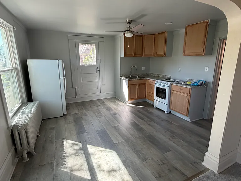 1125 Confer Ave #2 — Photo 1