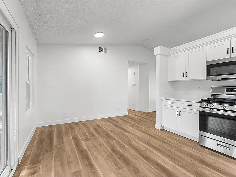 3817 Fernwood St — Photo 11
