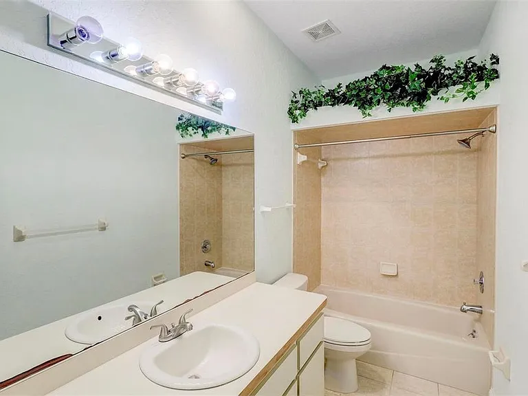 7032 River Run Blvd — Photo 18