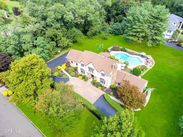12 Stirrup Drive, Freehold, NJ 07728