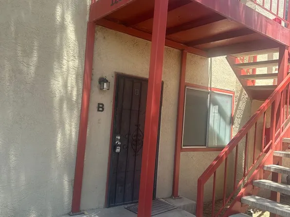 1237 Menaul Blvd NW APT B, Albuquerque, NM 87107