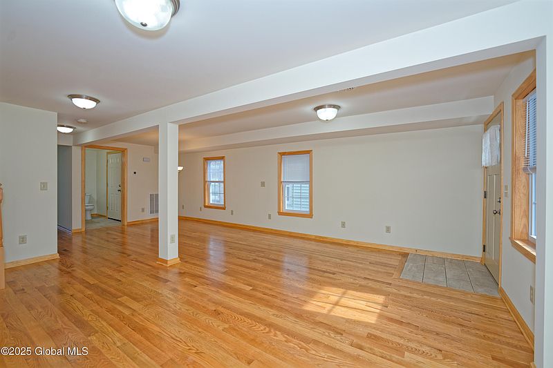 4th image of 21 Johnston Avenue