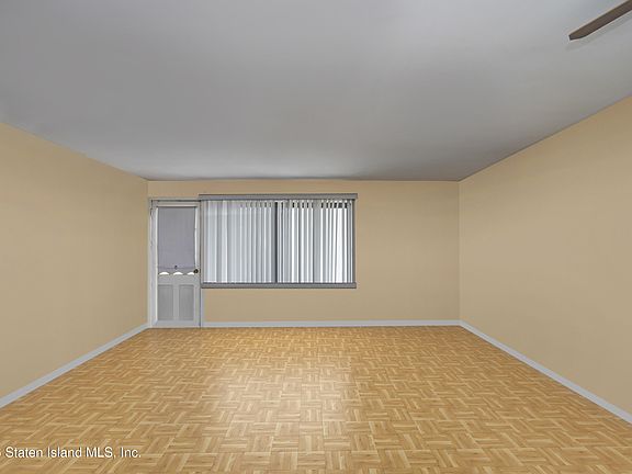 4th image of 1000 Clove Rd APT 5F