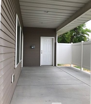4th image of 325 Aspenwood Dr