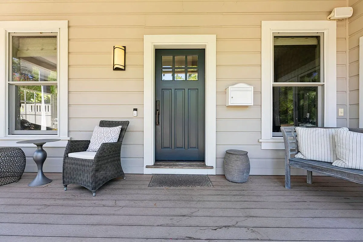 3 bed, 2.5 bath, 2000 sqft, $5,995 — Photo 2
