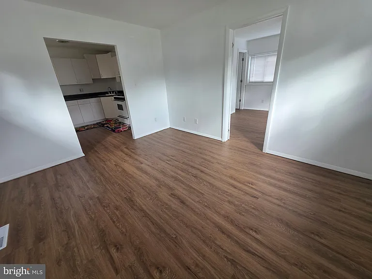 513 W Butler Ave — Photo 14