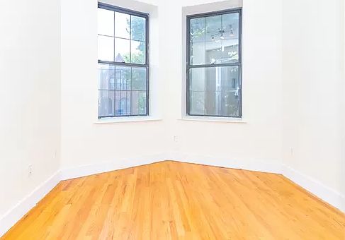 4th image of 654 Park Pl #2A