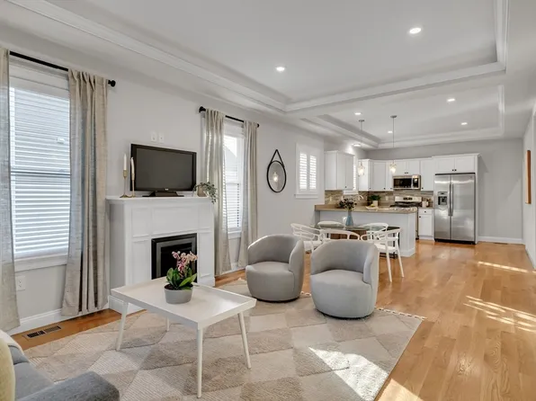 18 Adams St Unit 1, Somerville, MA 02145