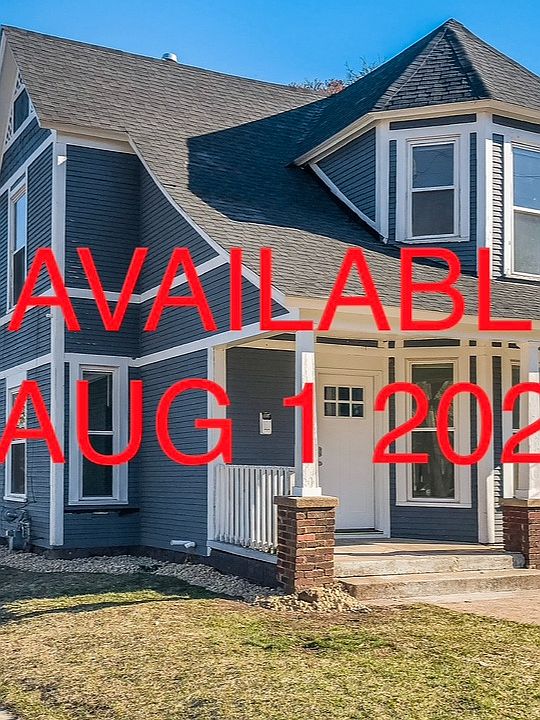1st image of 1041 Thomas St SE