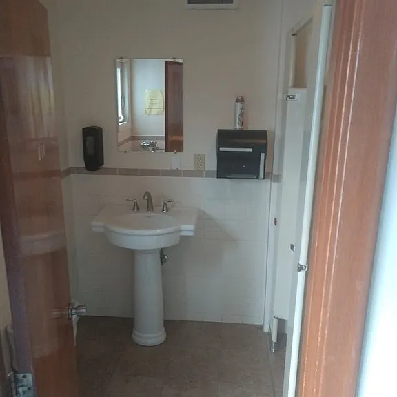 555 Pleasant St E #2 — Photo 3