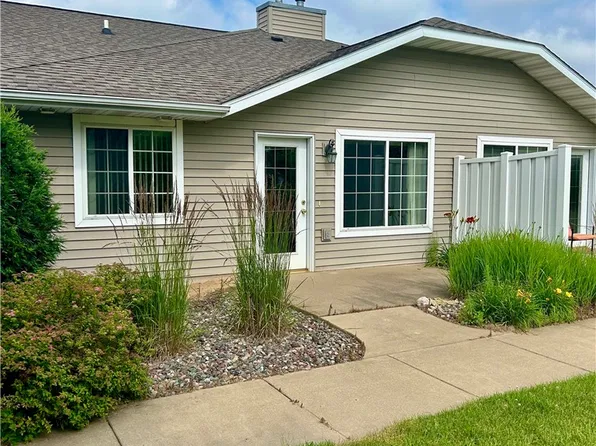 3317 S Robin Meadows Lane, Eau Claire, WI 54701