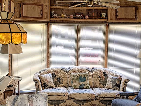 5th image of 3827 Honolulu Dr