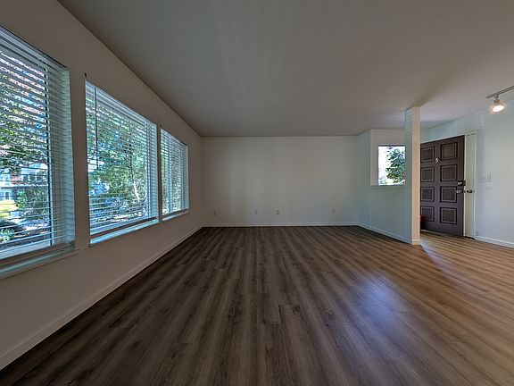 4th image of 7713 SW 36th Ave