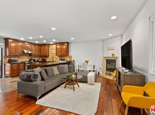 1146 Hacienda Pl #17, West Hollywood, CA 90069
