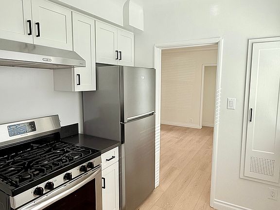 2nd image of 10370 Bellwood Ave #10370