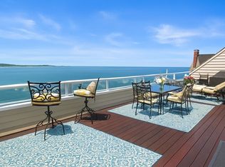 1 Longbeach Ave APT 302, Hull, MA 02045