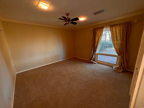 4th image of 82 Northcutt Ln