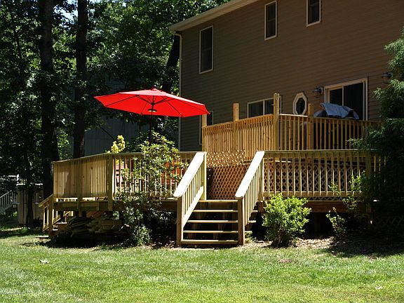 5th image of 17 Oakwood Dr