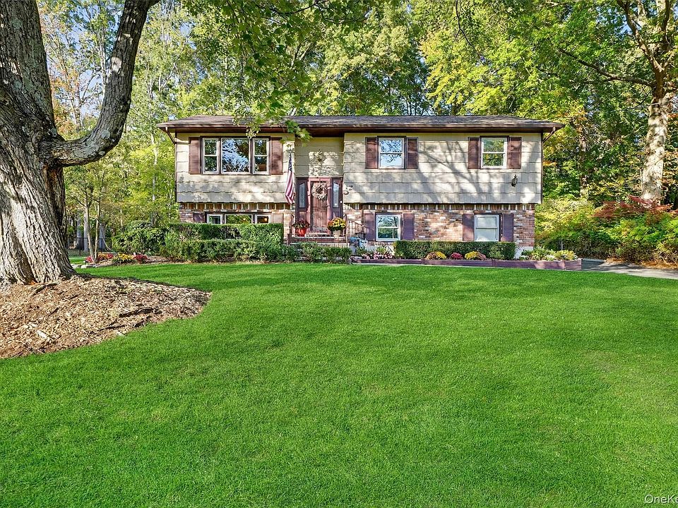 1st image of 22 Parkside Drive