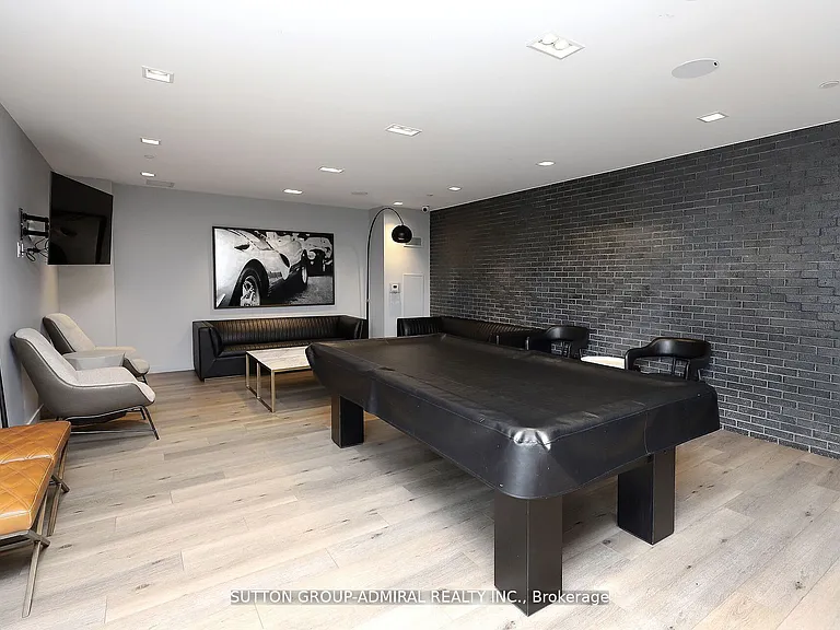 7 Smith Cres #323 — Photo 25