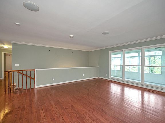 4th image of 1525 Astre Cir