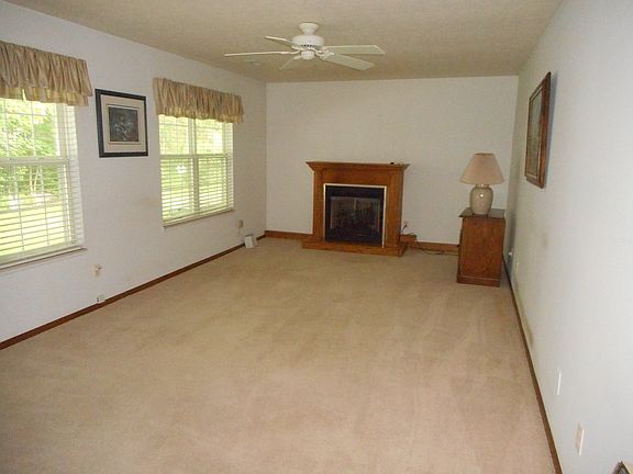 4th image of 371 Chesapeake Cv #371
