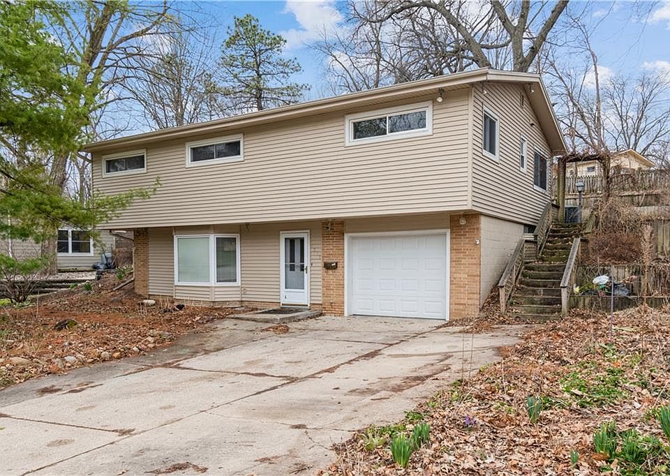 1717 Meadowlane Ave Ames Ia 50010 Zillow