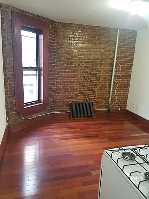 Rented by Allen Harris, LREB | media 14