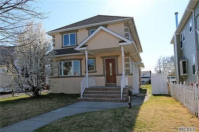 1st image of 724 Sunrise Ave